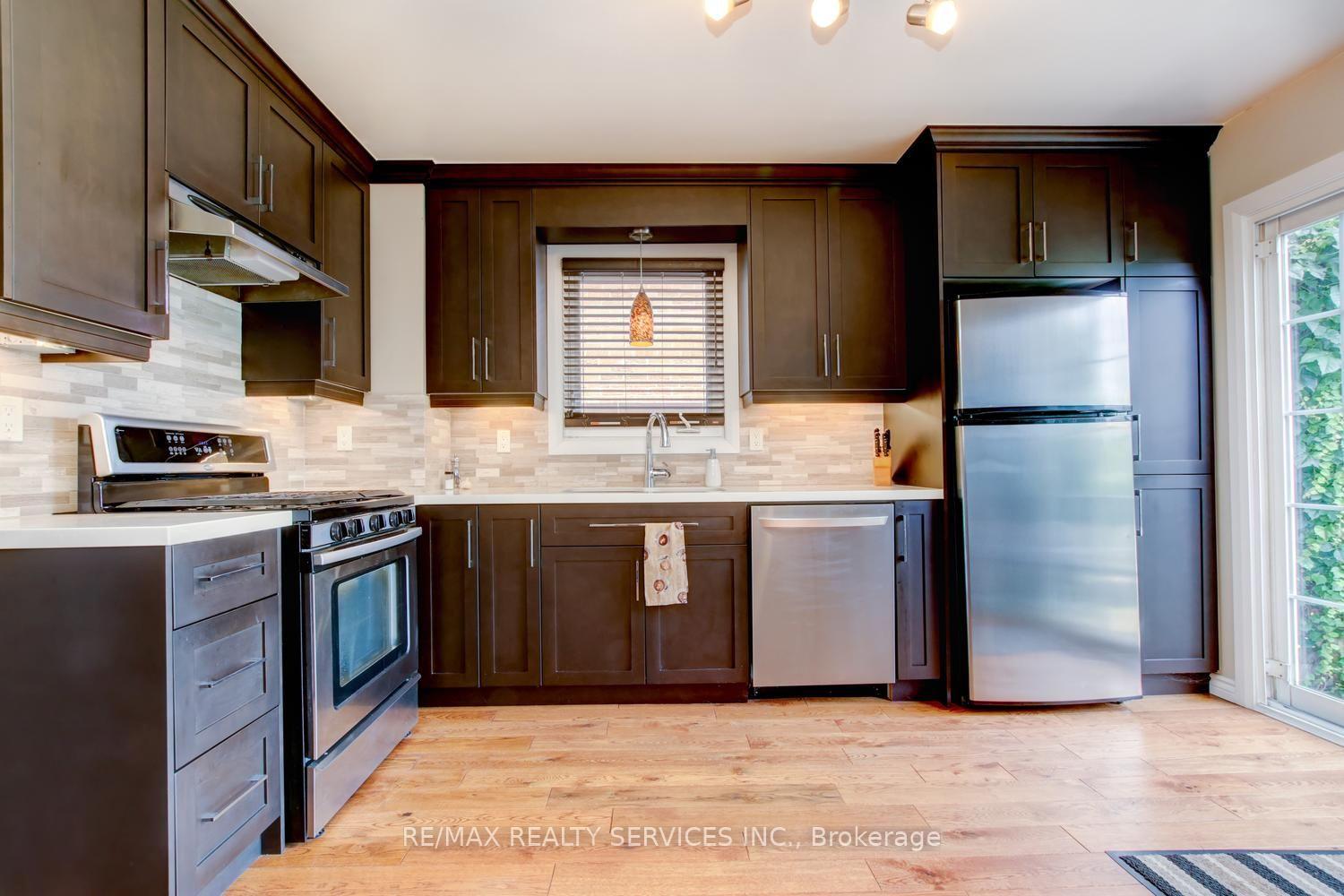 Photo 20 of 16 Cavalier Court, Brampton, Madoc — HOMEH