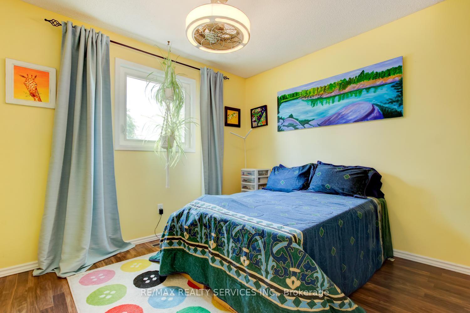 Photo 26 of 16 Cavalier Court, Brampton, Madoc — HOMEH