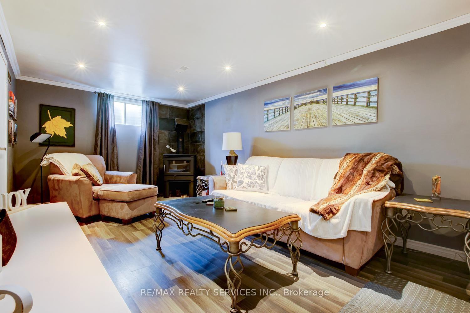 Photo 32 of 16 Cavalier Court, Brampton, Madoc — HOMEH