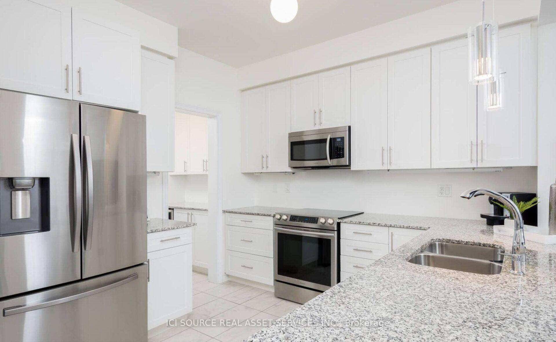 Photo 3 of 137 Allegranza Avenue, Vaughan, Vellore Village — HOMEH