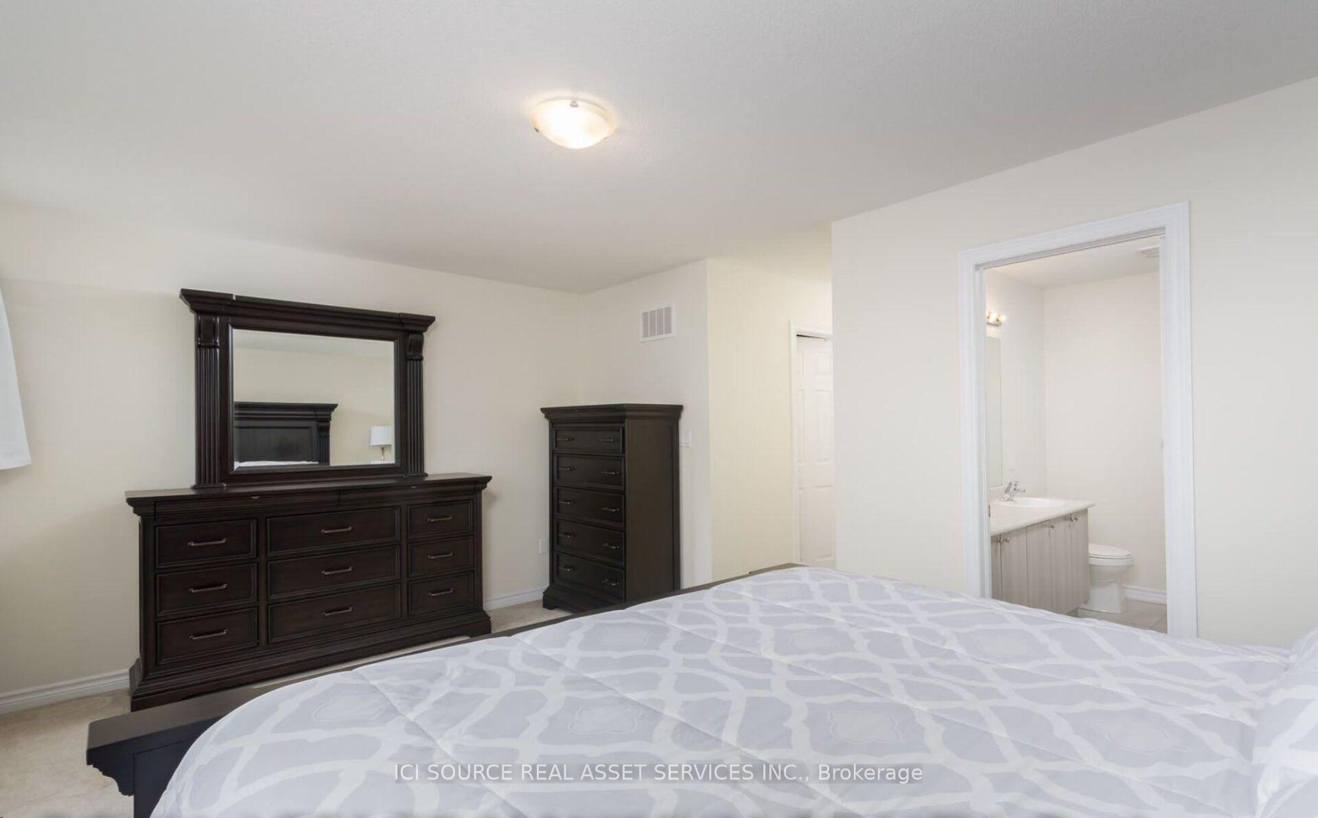 Photo 13 of 137 Allegranza Avenue, Vaughan, Vellore Village — HOMEH