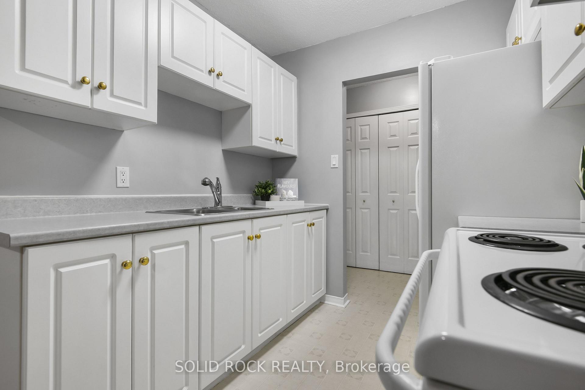 Photo 11 of Unit 207, 190 Elgin Street W, Arnprior, Arnprior — HOMEH