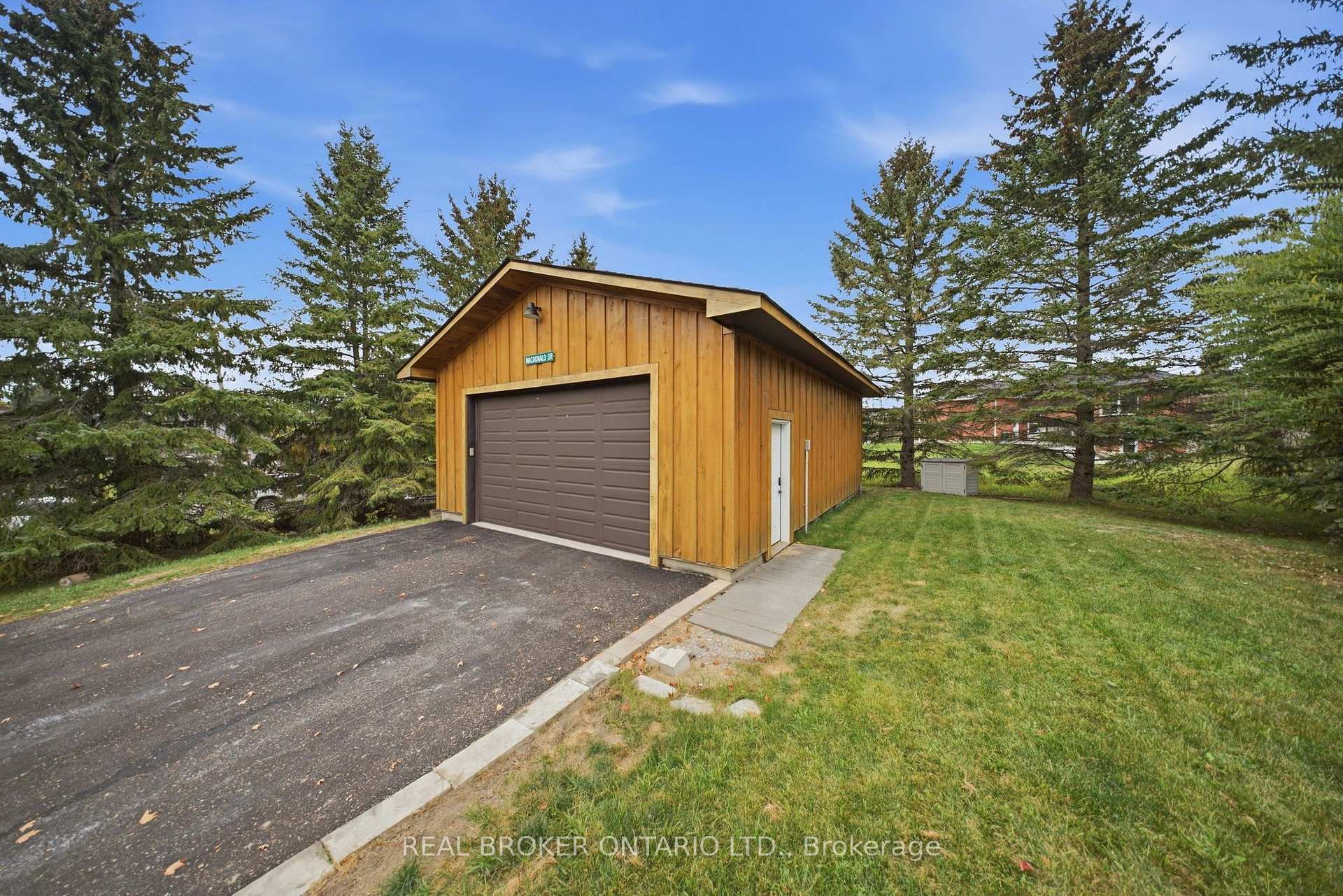 Photo 38 of 2 Limosano Street, Scugog, Rural Scugog — HOMEH