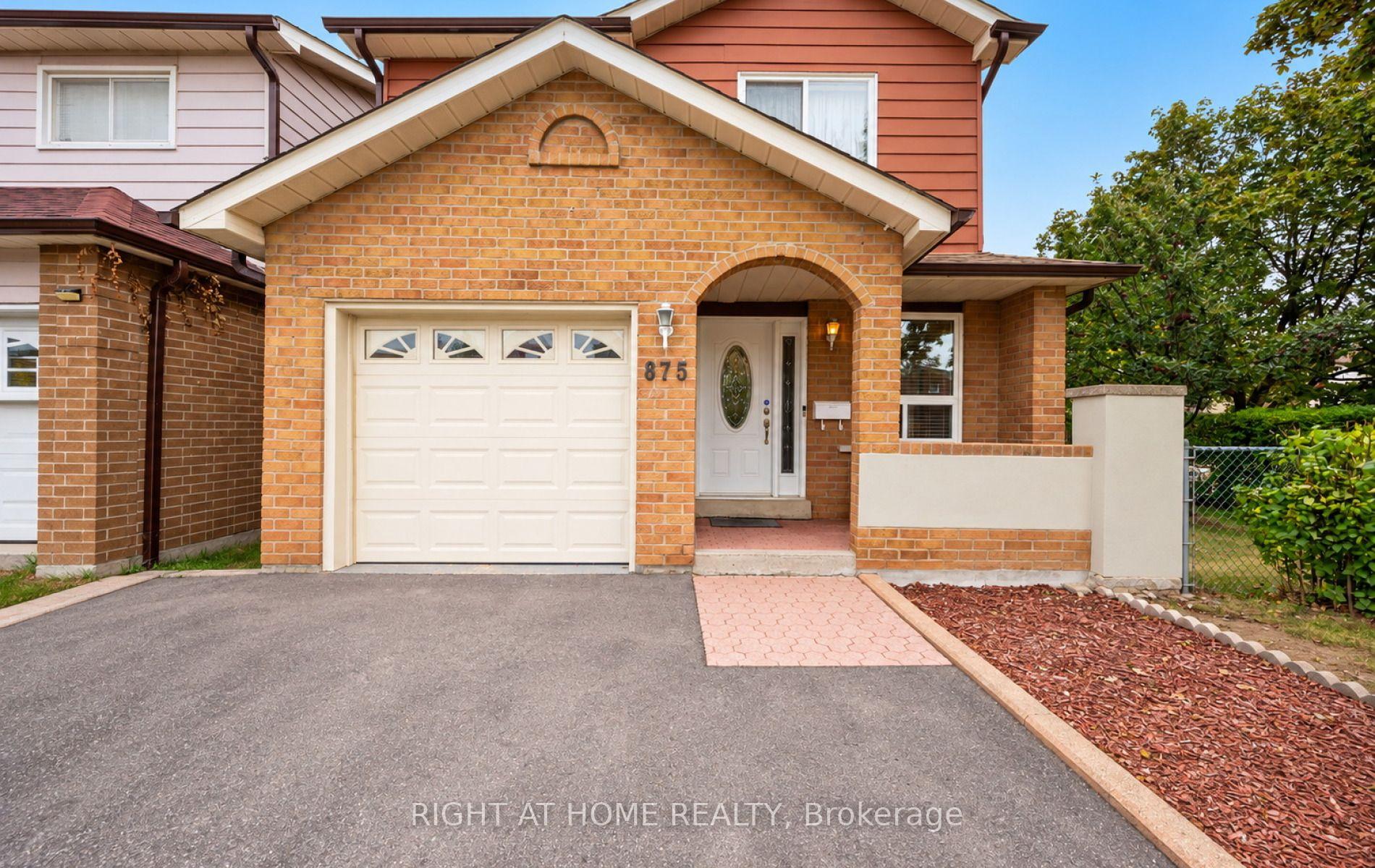 Photo 4 of 875 Messenger Meadow Drive, Mississauga, Creditview — HOMEH