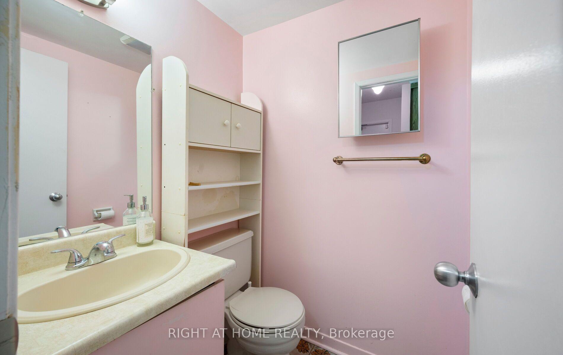 Photo 14 of 875 Messenger Meadow Drive, Mississauga, Creditview — HOMEH