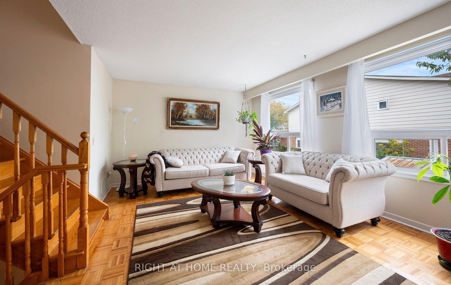 Photo 16 of 875 Messenger Meadow Drive, Mississauga, Creditview — HOMEH