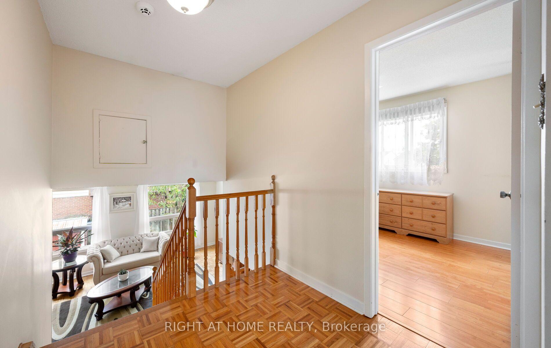 Photo 25 of 875 Messenger Meadow Drive, Mississauga, Creditview — HOMEH