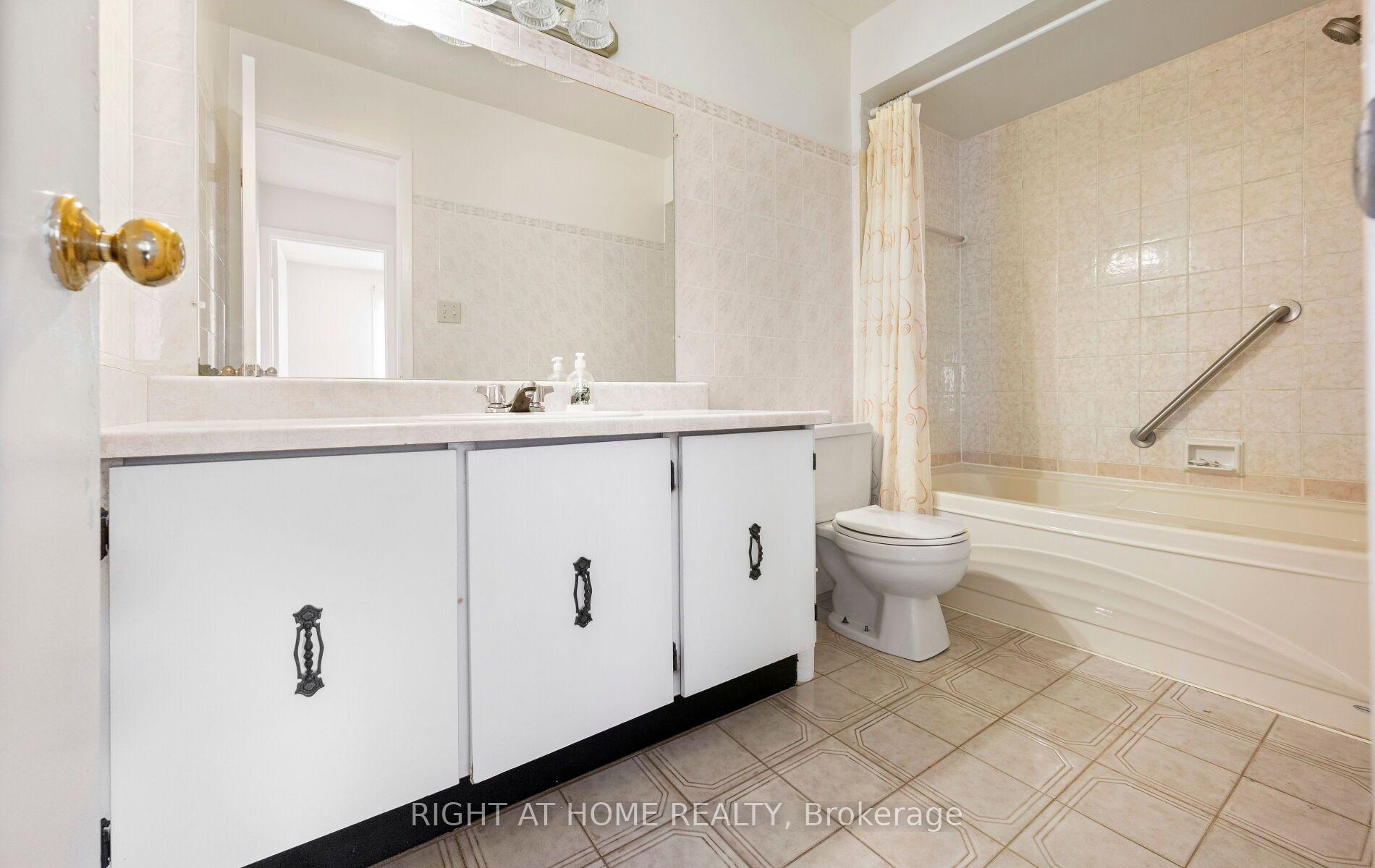 Photo 28 of 875 Messenger Meadow Drive, Mississauga, Creditview — HOMEH