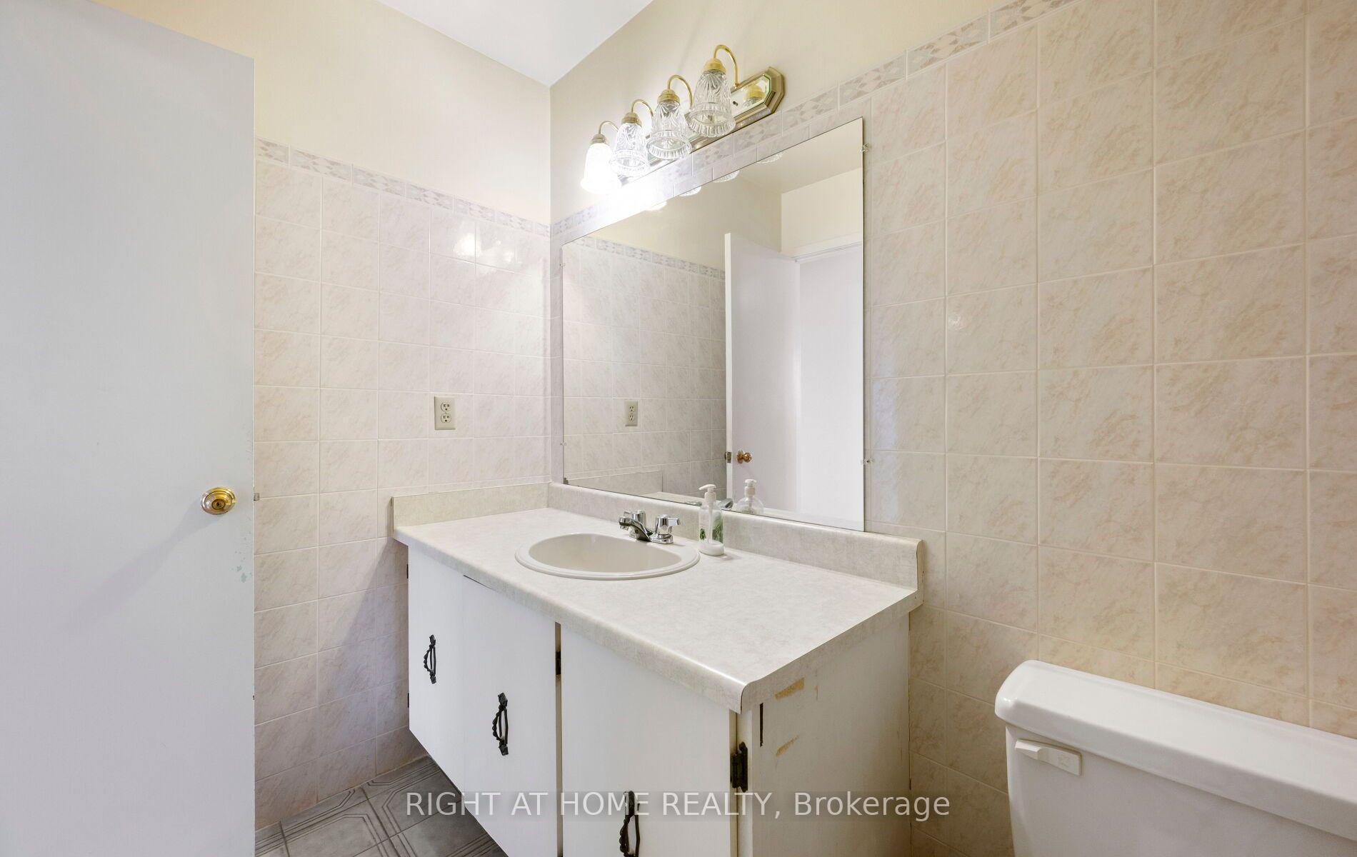 Photo 29 of 875 Messenger Meadow Drive, Mississauga, Creditview — HOMEH