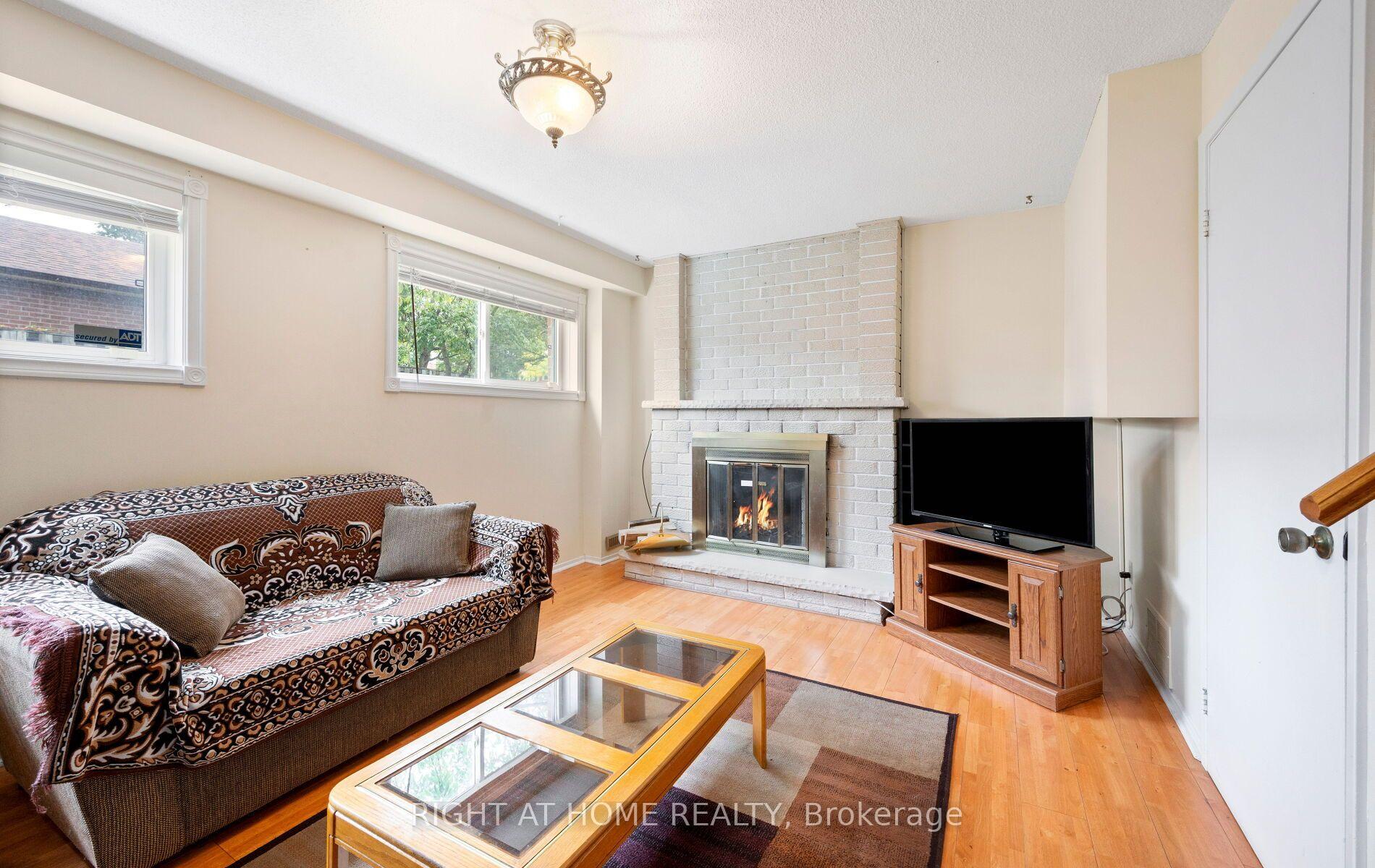 Photo 31 of 875 Messenger Meadow Drive, Mississauga, Creditview — HOMEH
