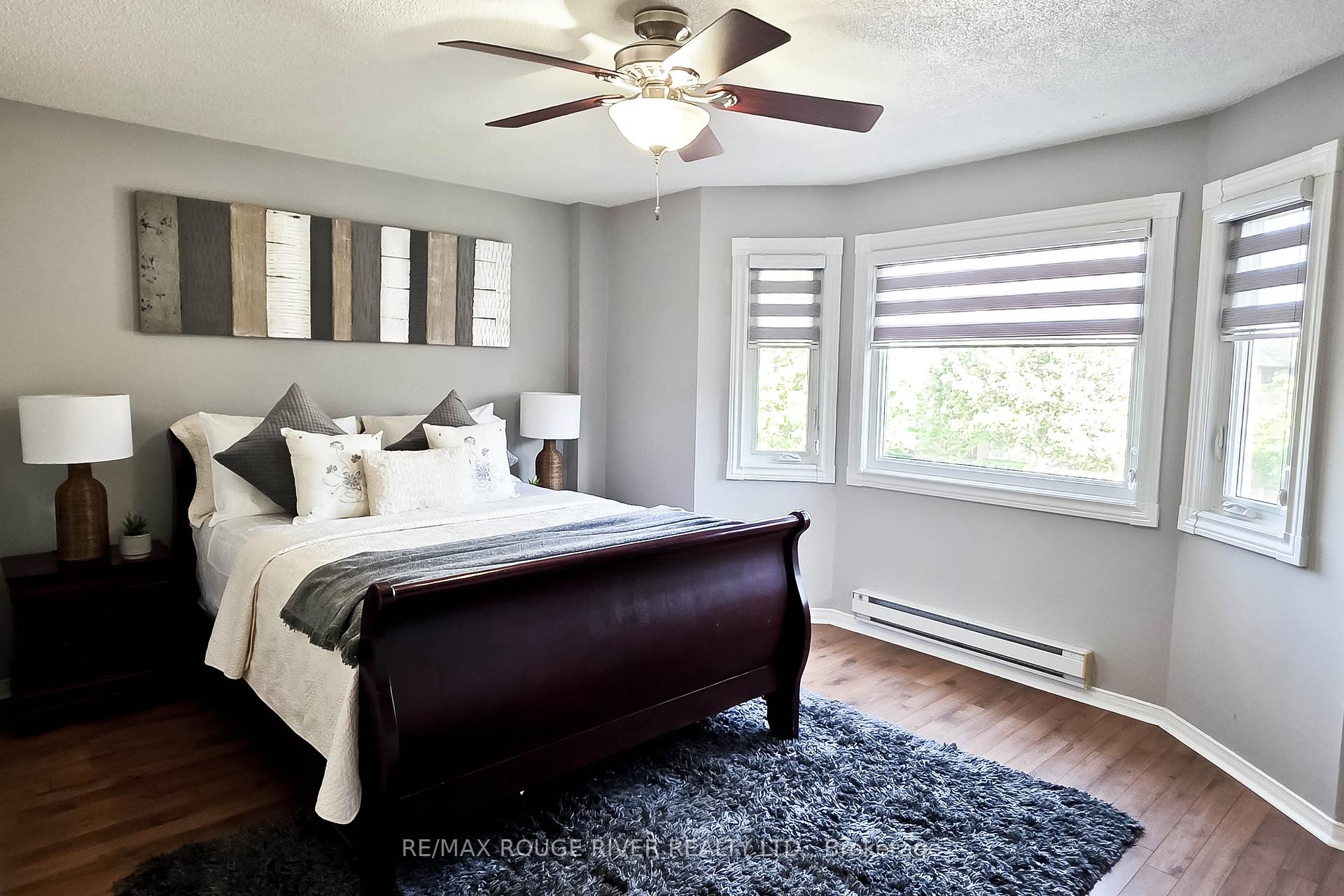 Photo 12 of 6 Knotty Pine Drive, Whitby, Williamsburg — HOMEH