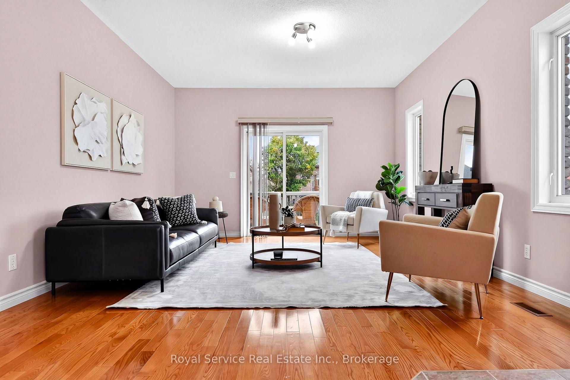 Photo 2 of 38 Finch Drive, Belleville, Belleville Ward — HOMEH