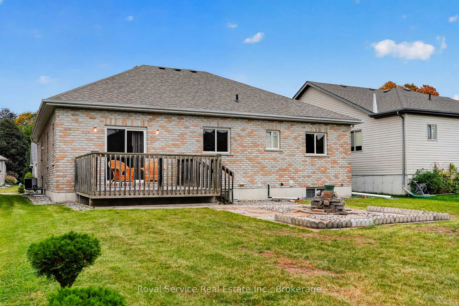 Photo 31 of 38 Finch Drive, Belleville, Belleville Ward — HOMEH