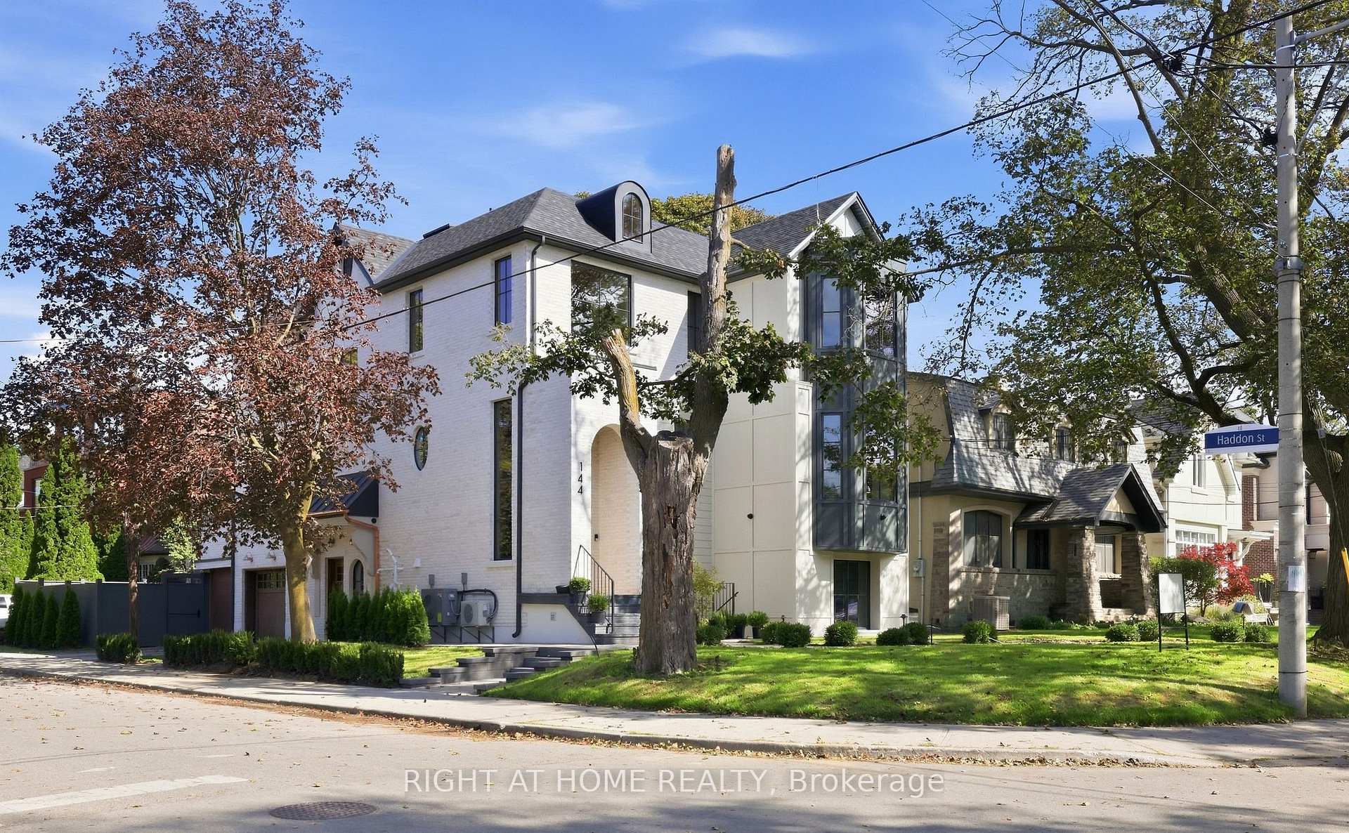 Photo 3 of 144 Old Orchard Grove, Toronto, Lawrence Park North — HOMEH