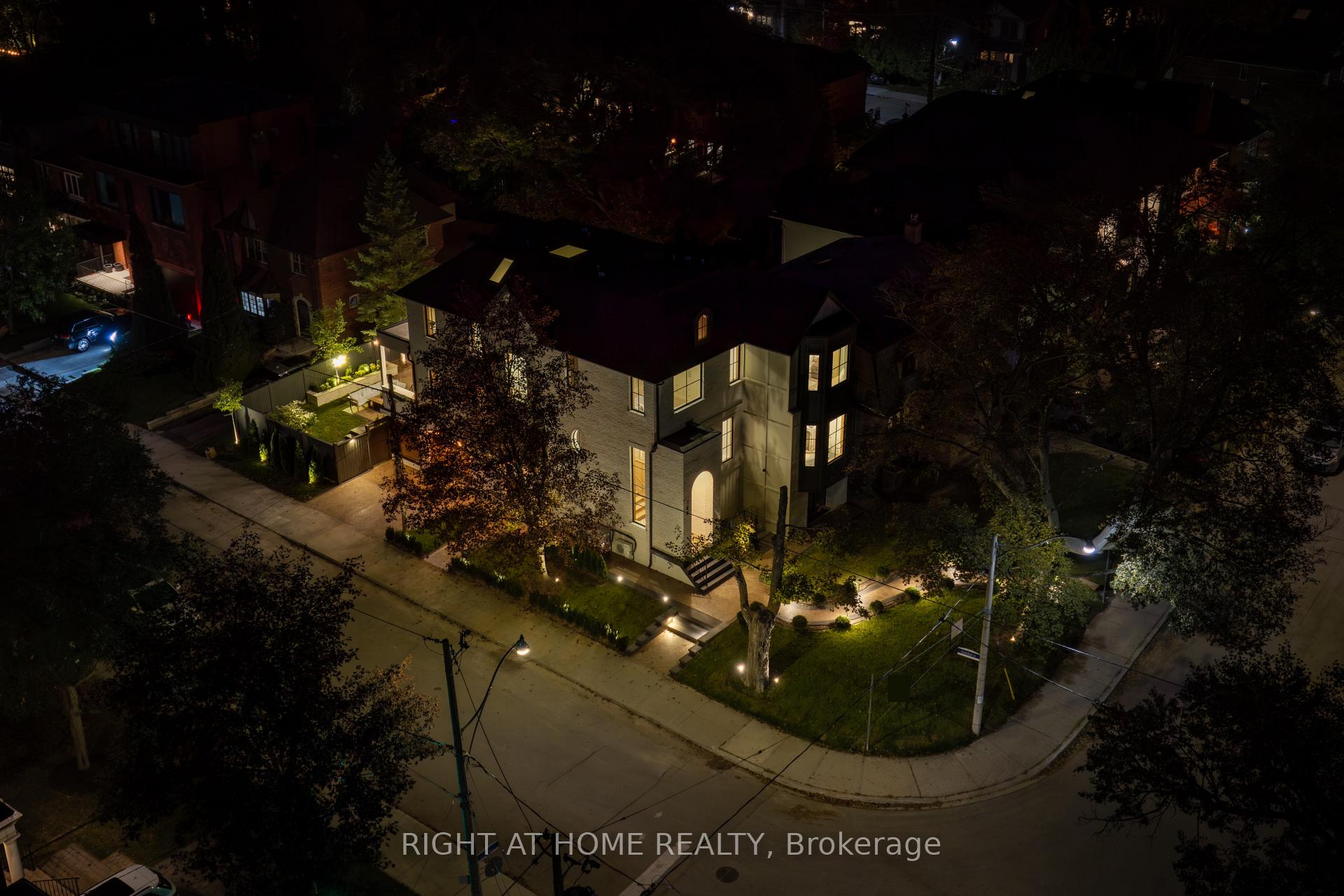 Photo 4 of 144 Old Orchard Grove, Toronto, Lawrence Park North — HOMEH
