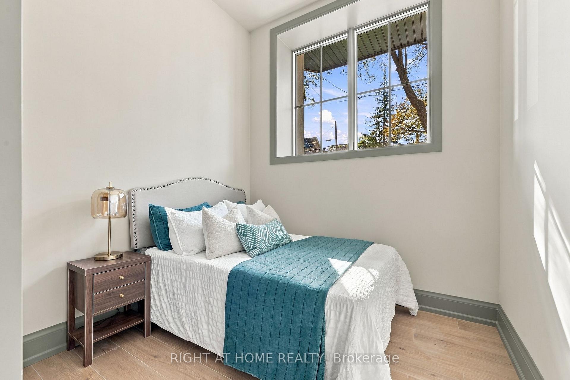 Photo 44 of 144 Old Orchard Grove, Toronto, Lawrence Park North — HOMEH