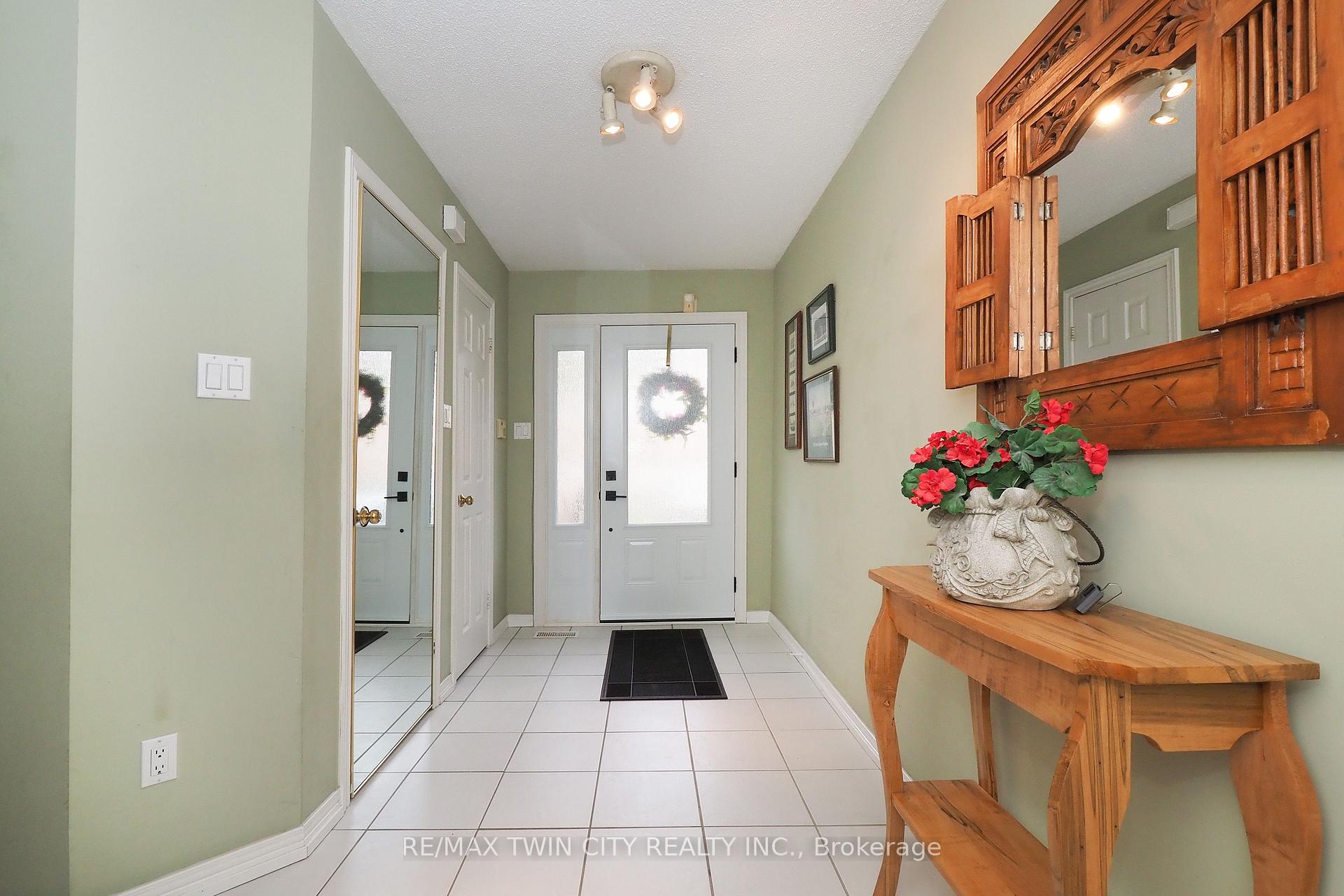 Photo 4 of Unit 34, 375 Holiday Inn Drive, Cambridge, Grow Community Centre — HOMEH