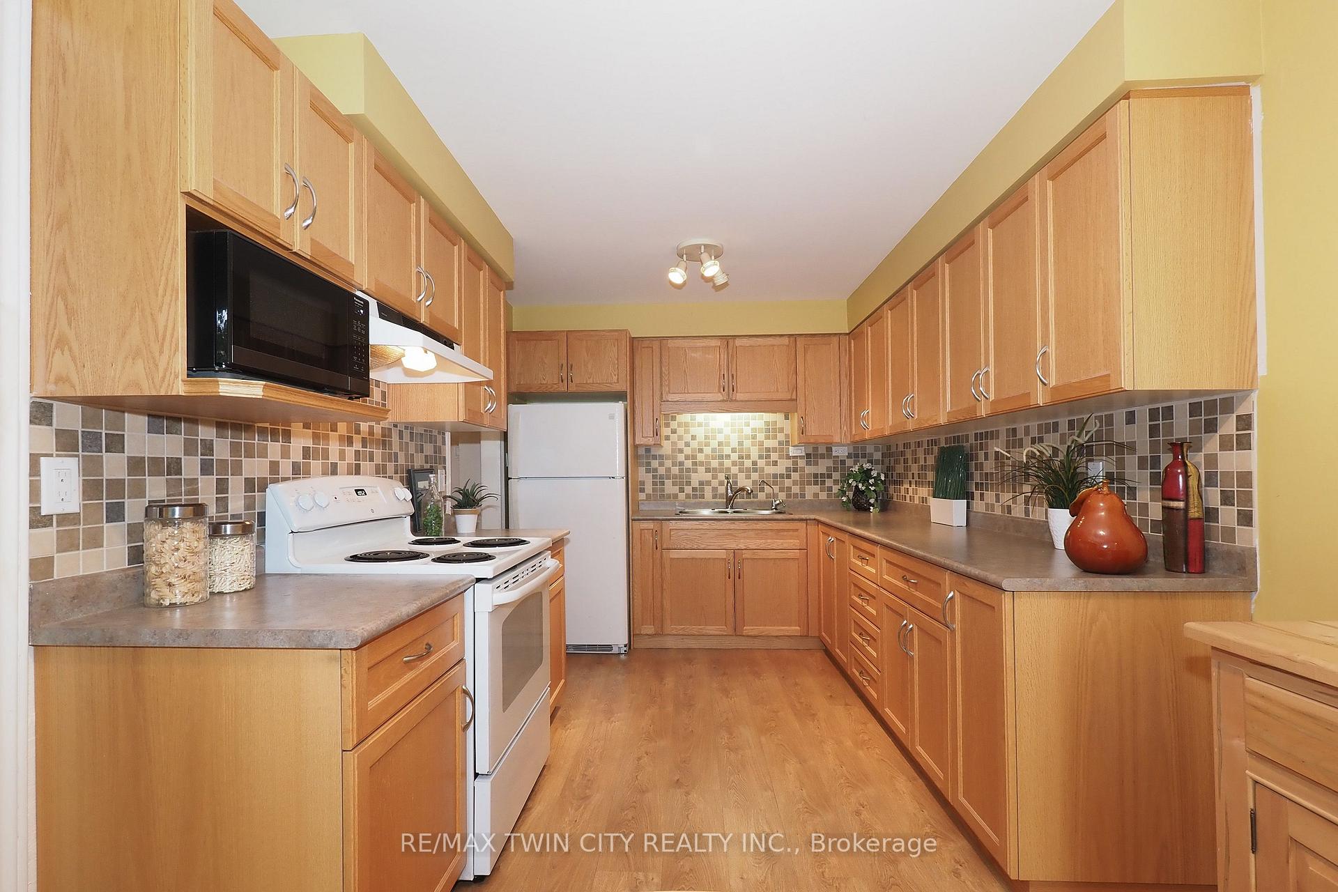 Photo 14 of Unit 34, 375 Holiday Inn Drive, Cambridge, Grow Community Centre — HOMEH