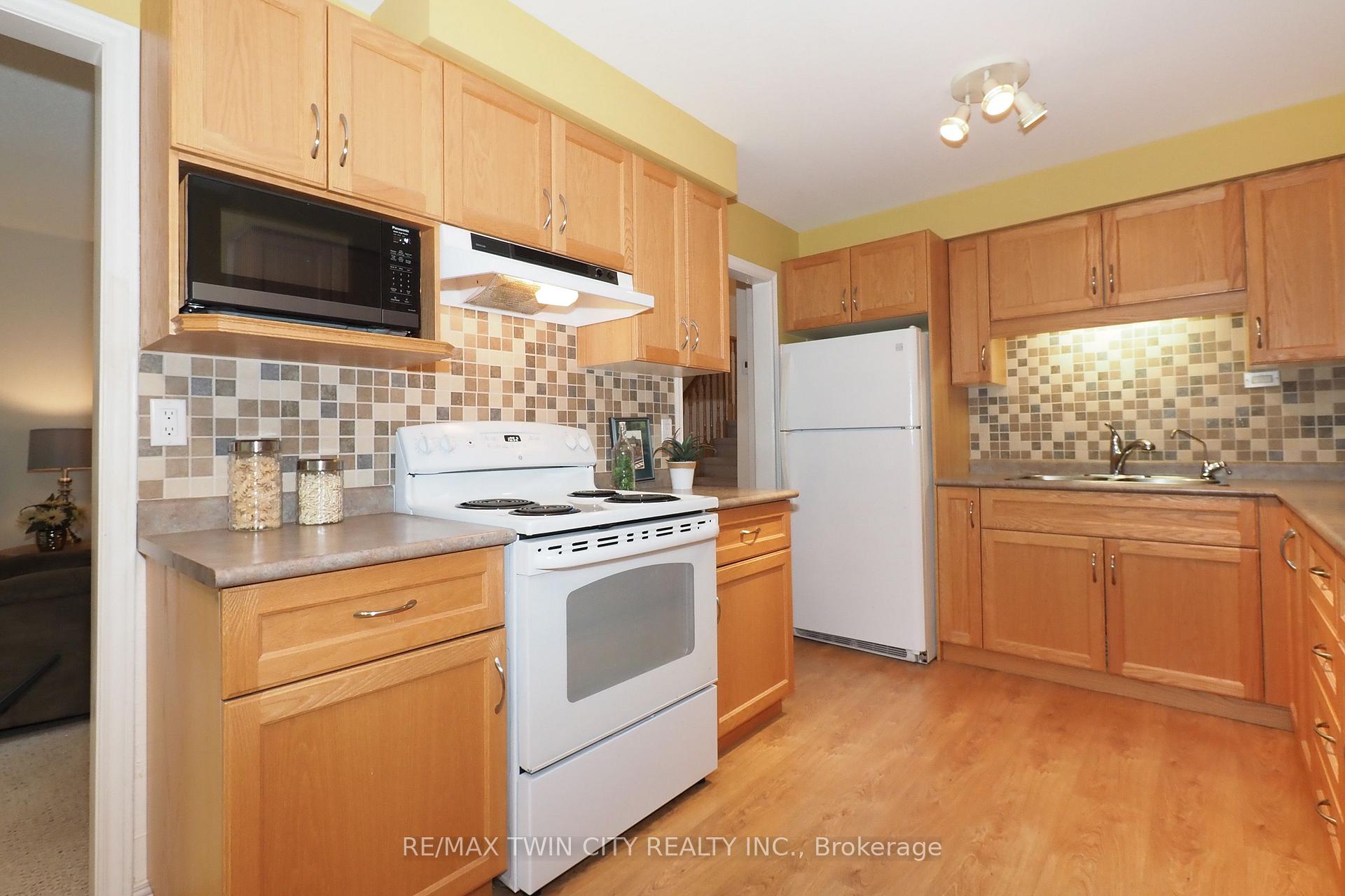 Photo 15 of Unit 34, 375 Holiday Inn Drive, Cambridge, Grow Community Centre — HOMEH