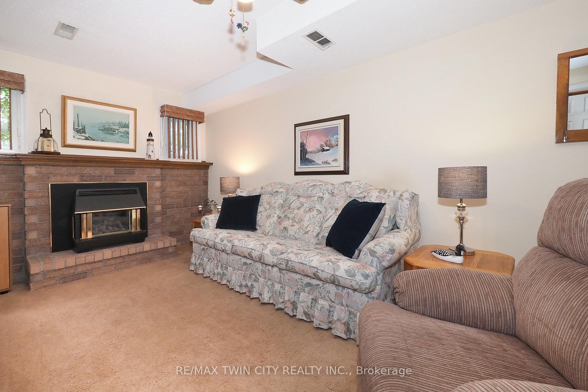 Photo 31 of Unit 34, 375 Holiday Inn Drive, Cambridge, Grow Community Centre — HOMEH