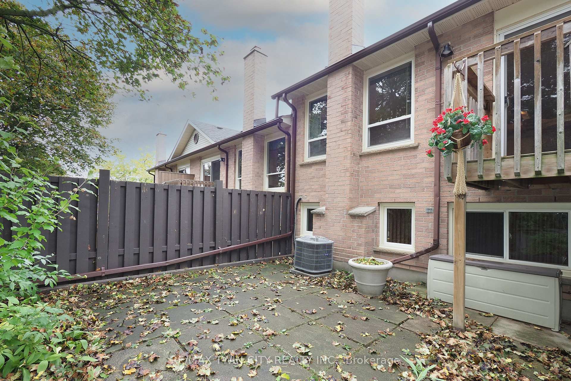 Photo 39 of Unit 34, 375 Holiday Inn Drive, Cambridge, Grow Community Centre — HOMEH