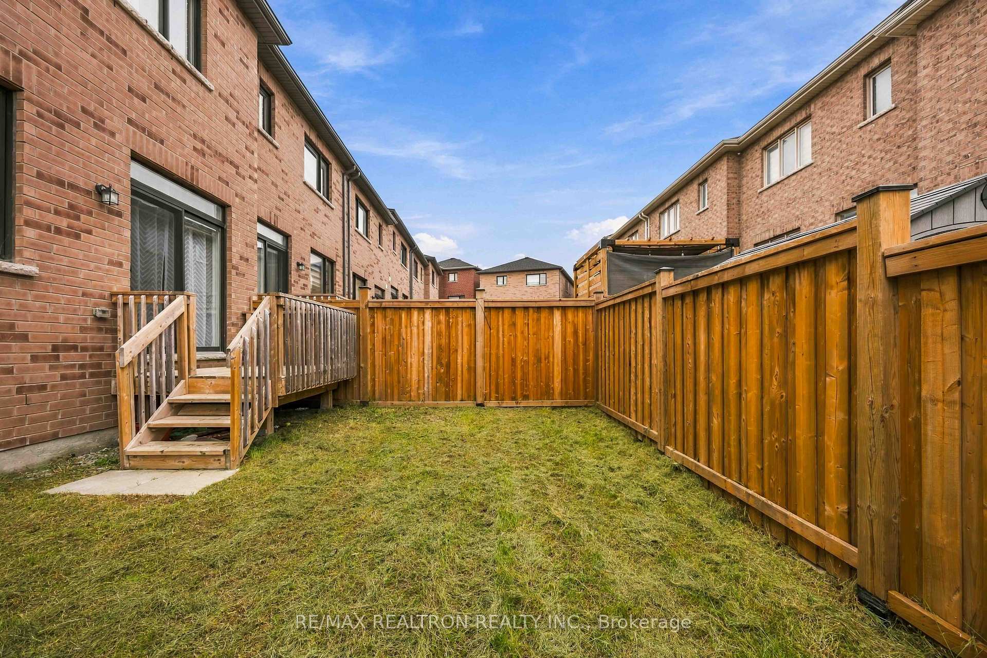 Photo 29 of 1160 Drawstring Lane, Pickering, Rural Pickering — HOMEH