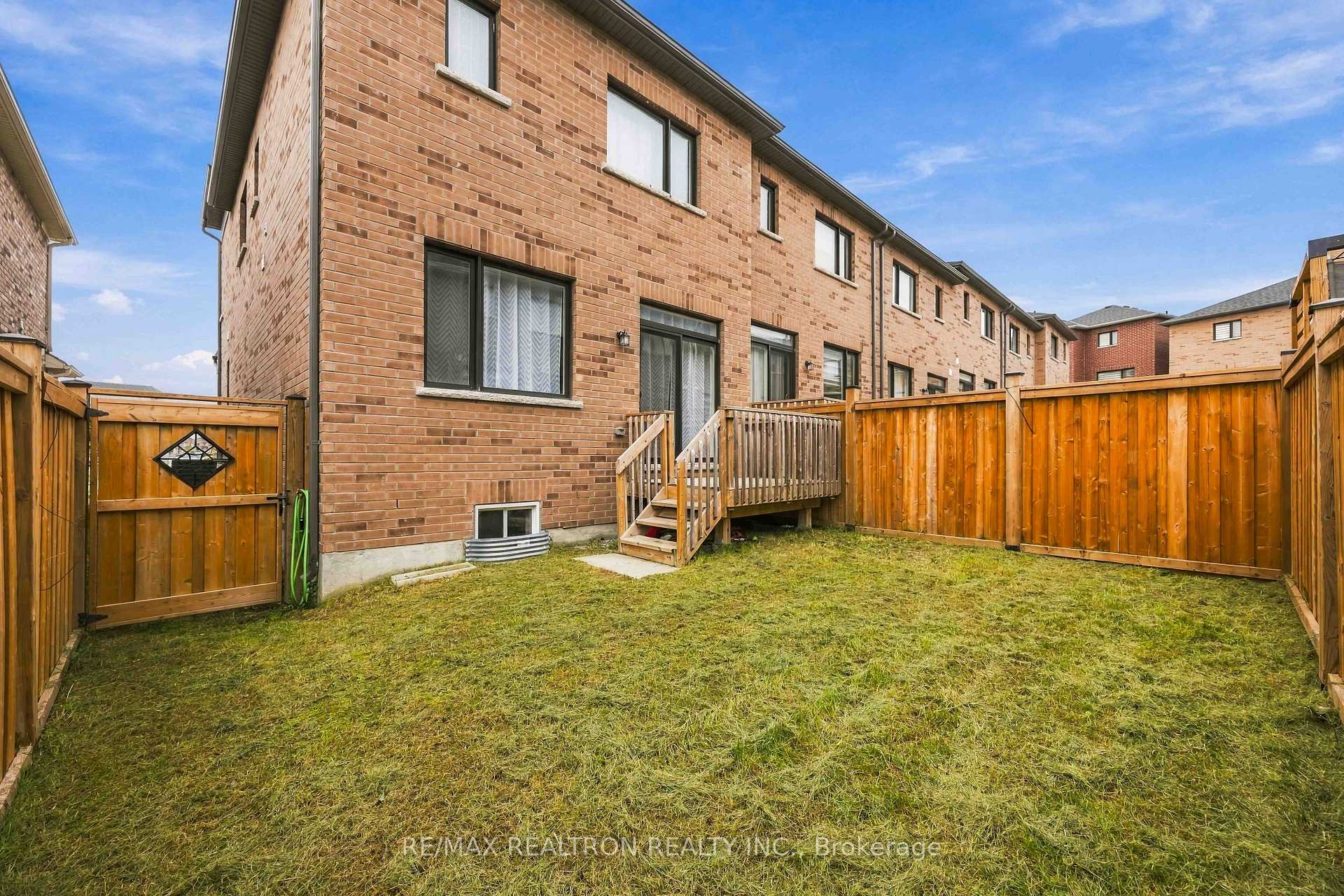 Photo 30 of 1160 Drawstring Lane, Pickering, Rural Pickering — HOMEH