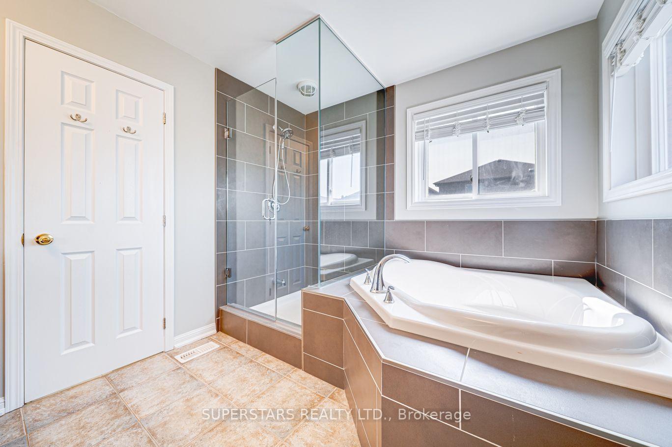 Photo 15 of 46 Majesty Boulevard, Barrie, Innis-Shore — HOMEH
