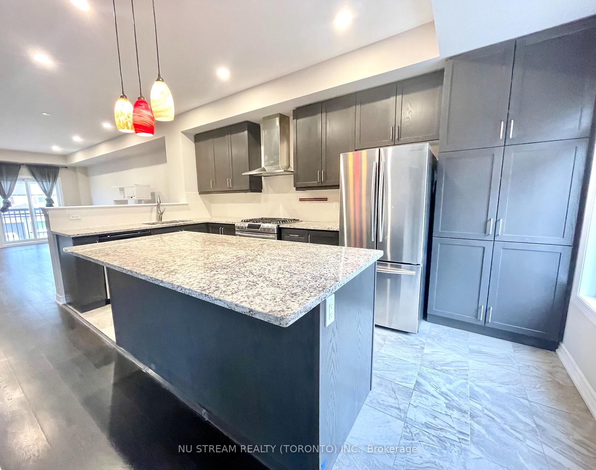 Photo 5 of 67 Antibes Drive, North York, Westminster-Branson — HOMEH