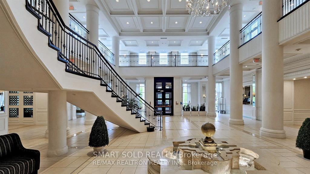 Photo of Unit 2413, 15 Greenview Avenue
