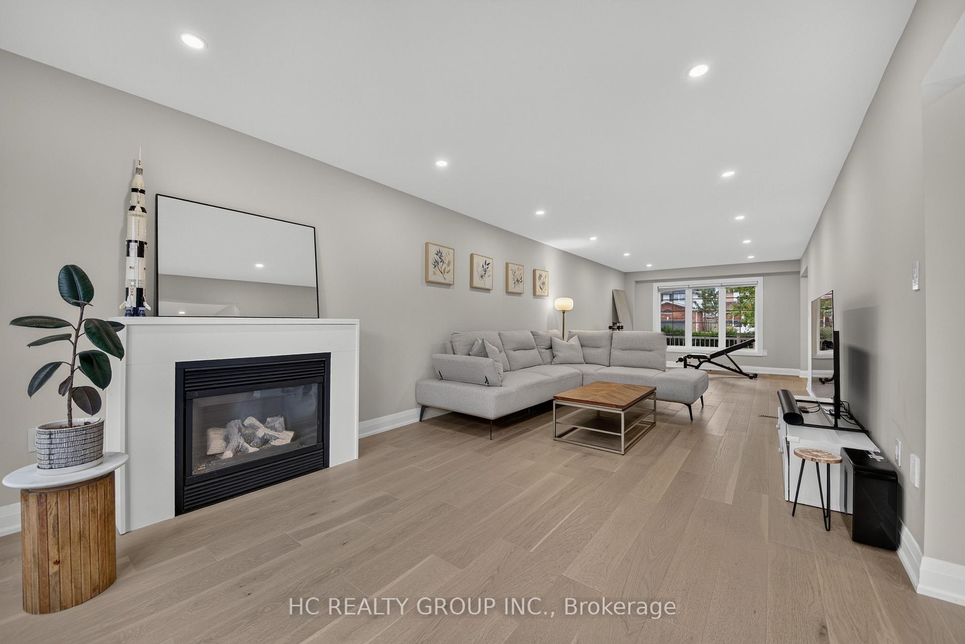 Photo 10 of 26 Country Lane, Barrie, Painswick South — HOMEH