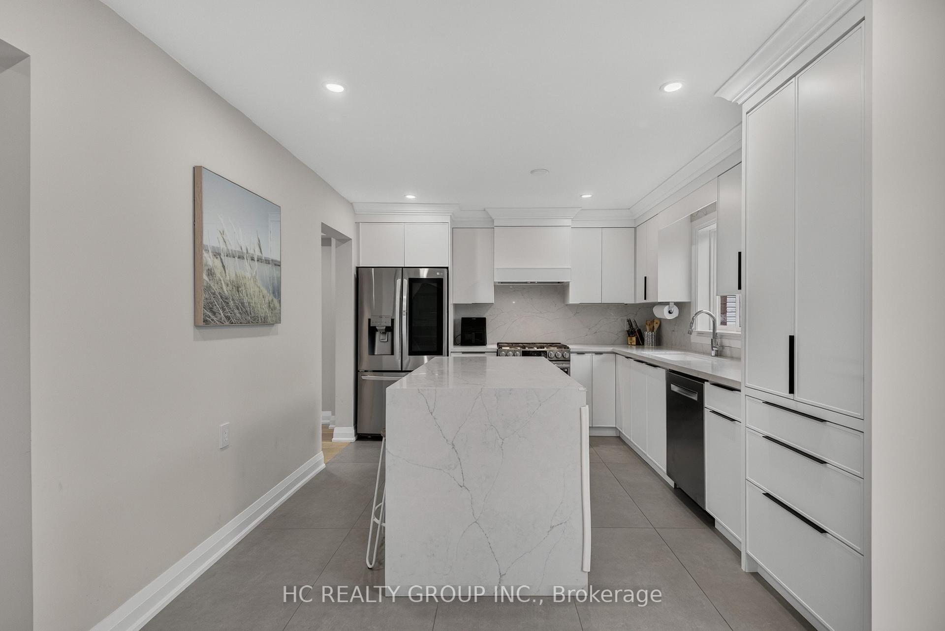 Photo 14 of 26 Country Lane, Barrie, Painswick South — HOMEH