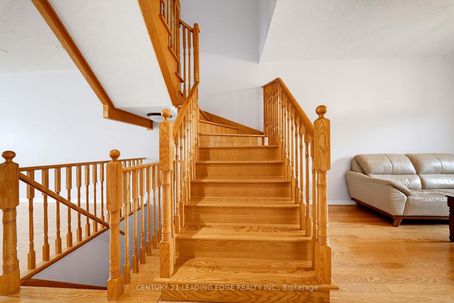Photo 12 of 818 Castlemore Avenue, Markham, Wismer — HOMEH