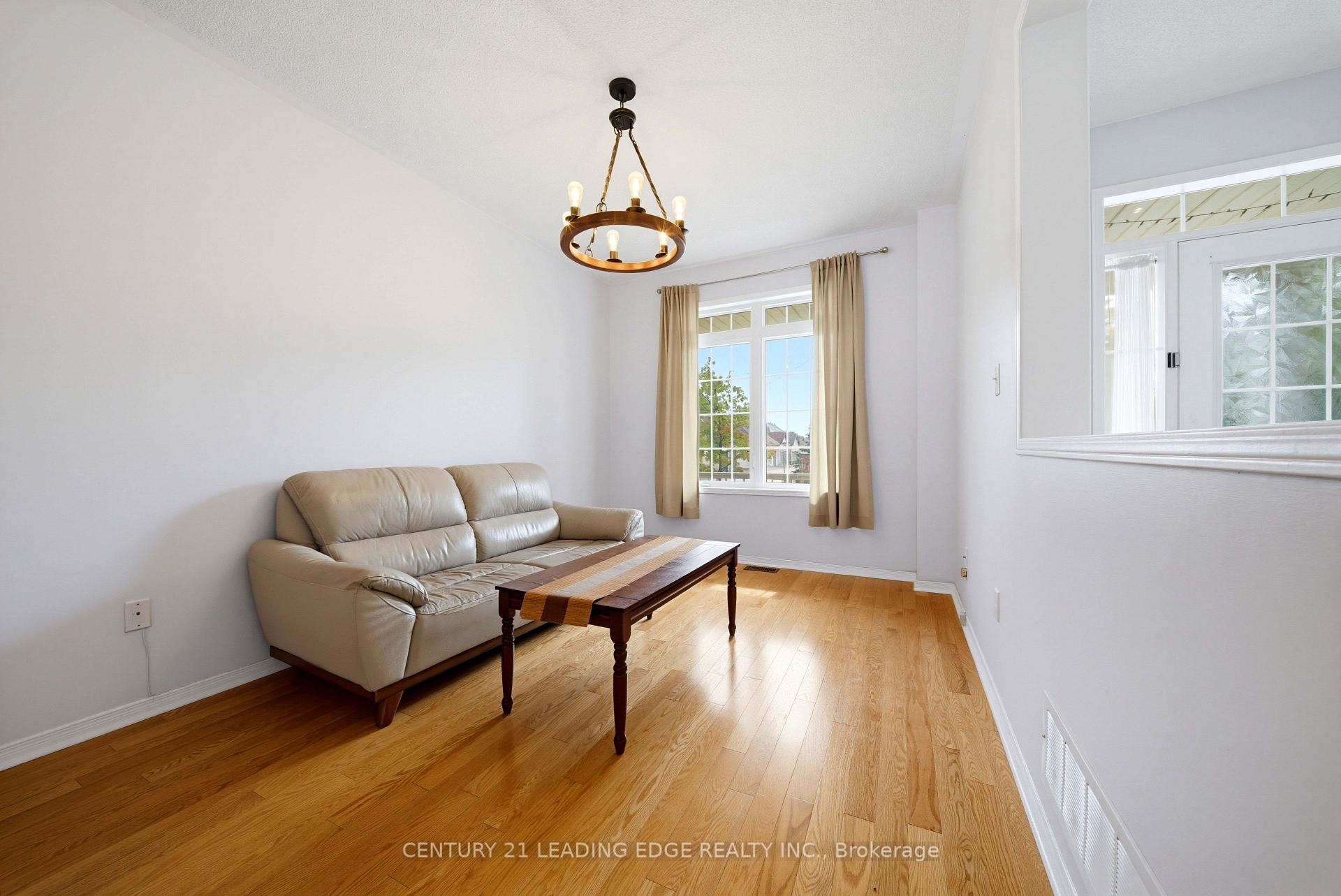 Photo 13 of 818 Castlemore Avenue, Markham, Wismer — HOMEH