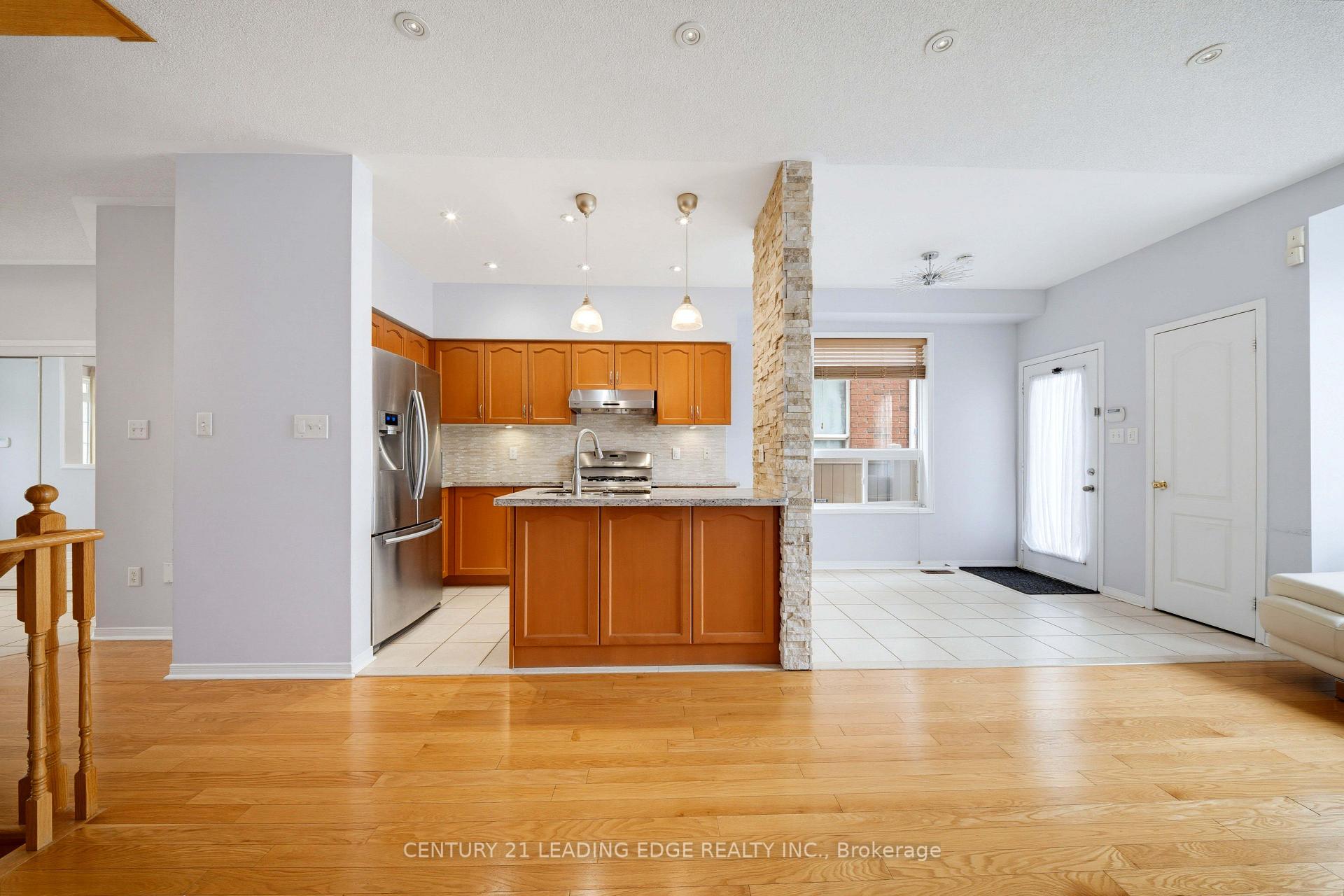 Photo 18 of 818 Castlemore Avenue, Markham, Wismer — HOMEH