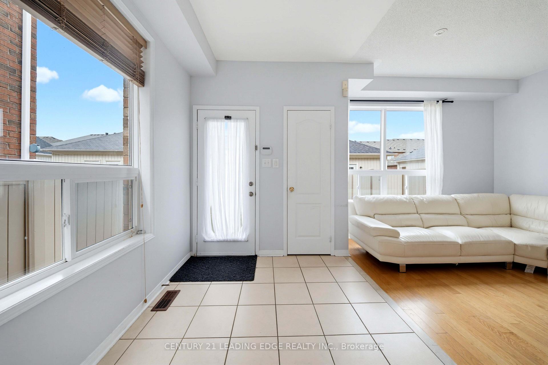 Photo 21 of 818 Castlemore Avenue, Markham, Wismer — HOMEH