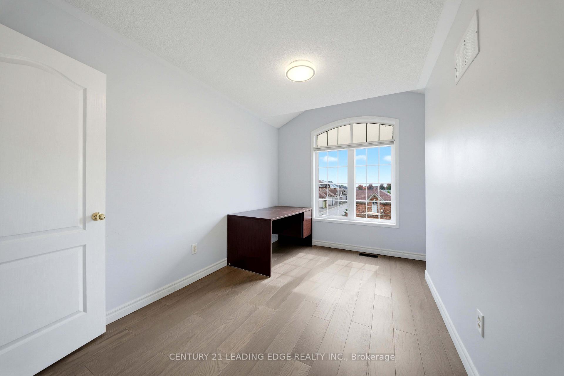 Photo 23 of 818 Castlemore Avenue, Markham, Wismer — HOMEH