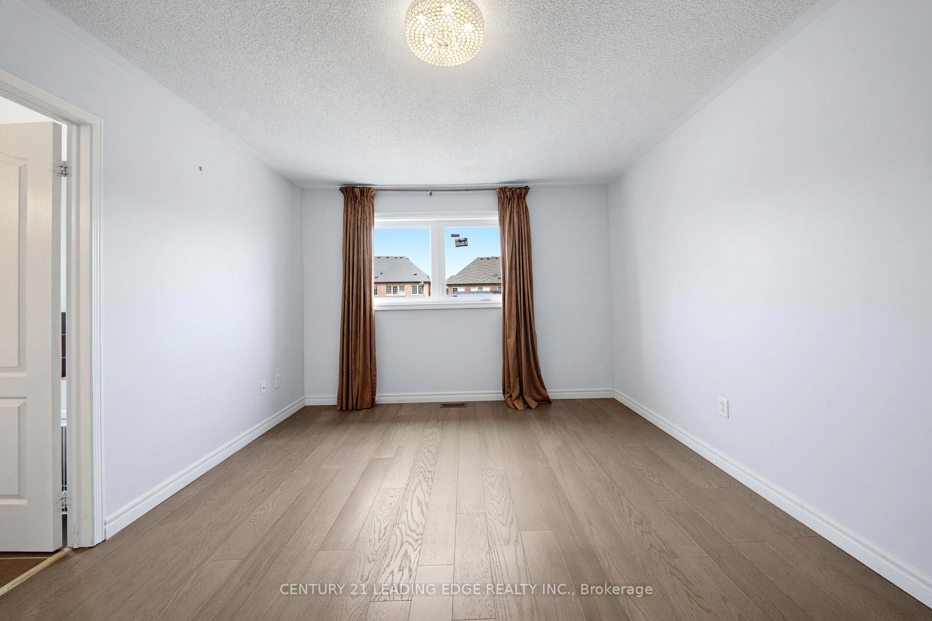 Photo 29 of 818 Castlemore Avenue, Markham, Wismer — HOMEH