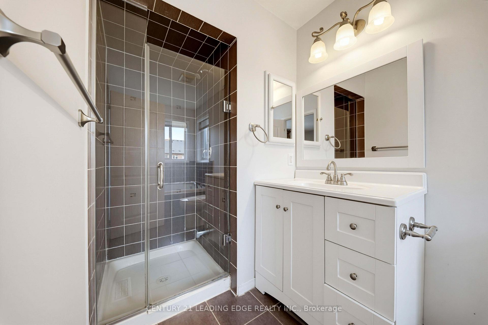Photo 33 of 818 Castlemore Avenue, Markham, Wismer — HOMEH