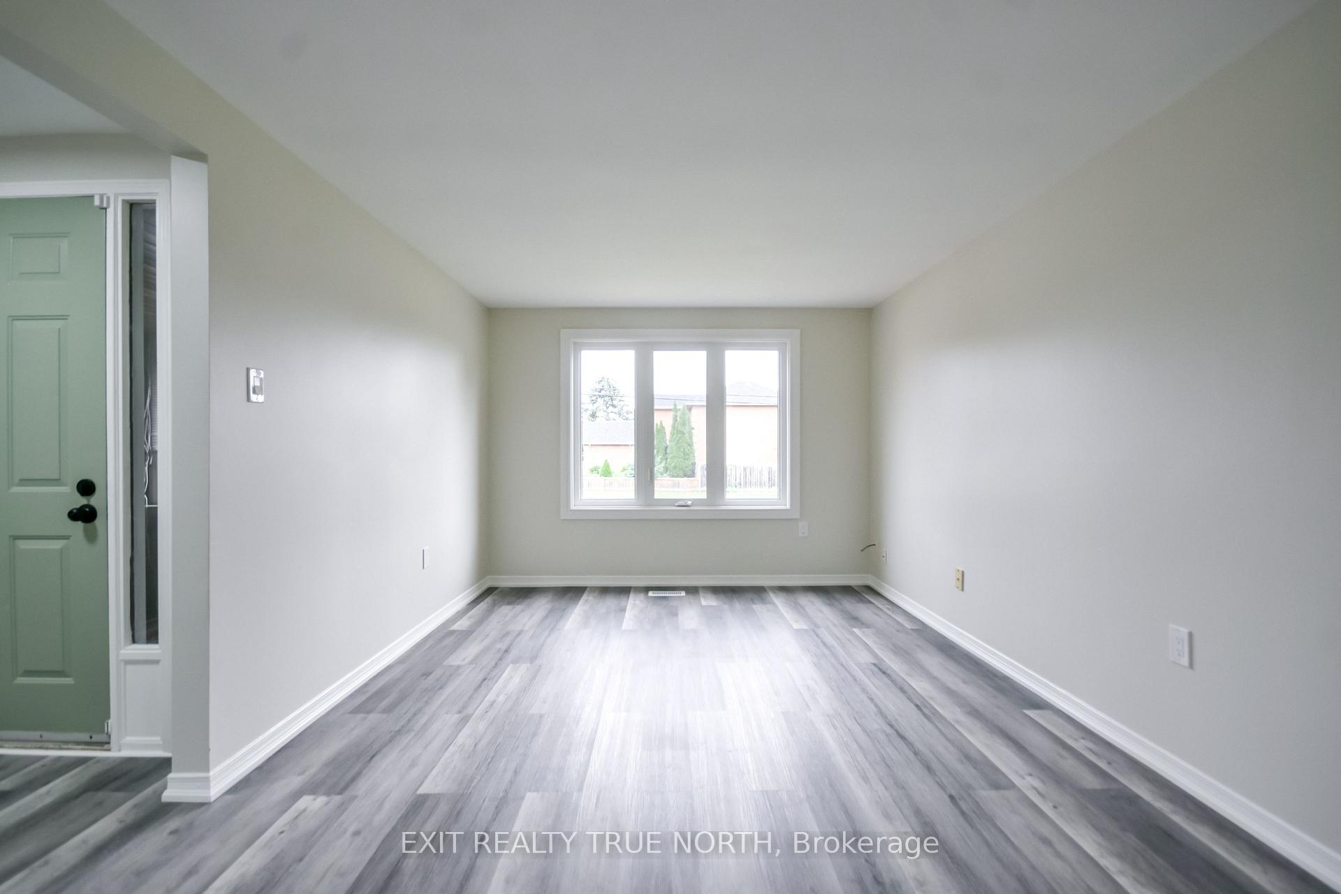 Photo 4 of 426 Sunnidale Road, Barrie, Northwest — HOMEH