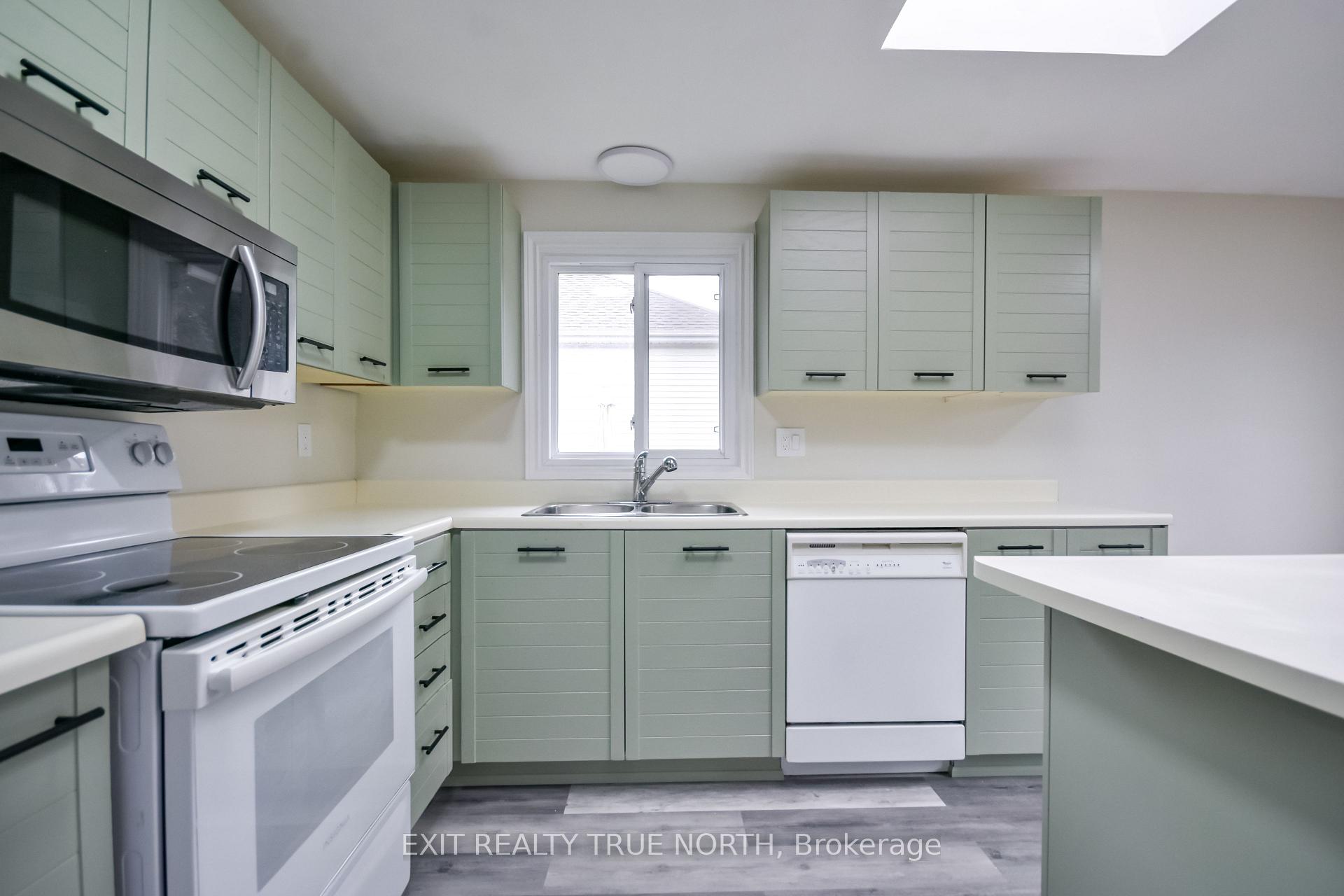 Photo 8 of 426 Sunnidale Road, Barrie, Northwest — HOMEH