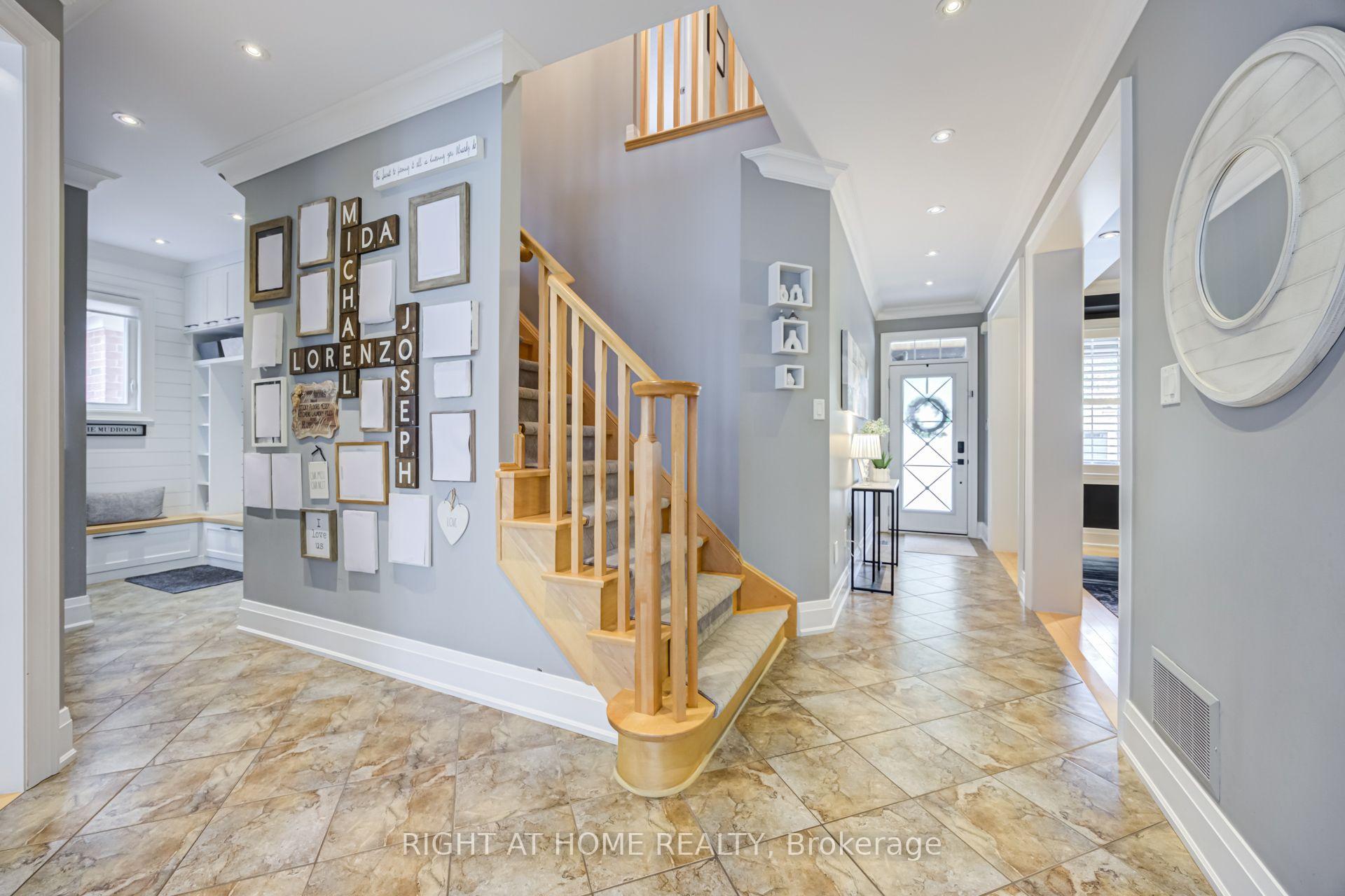 Photo 8 of 192 Robirwin Street, Whitchurch-Stouffville, Stouffville — HOMEH