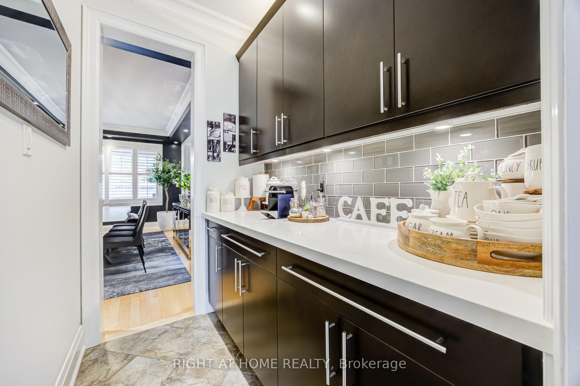 Photo 18 of 192 Robirwin Street, Whitchurch-Stouffville, Stouffville — HOMEH