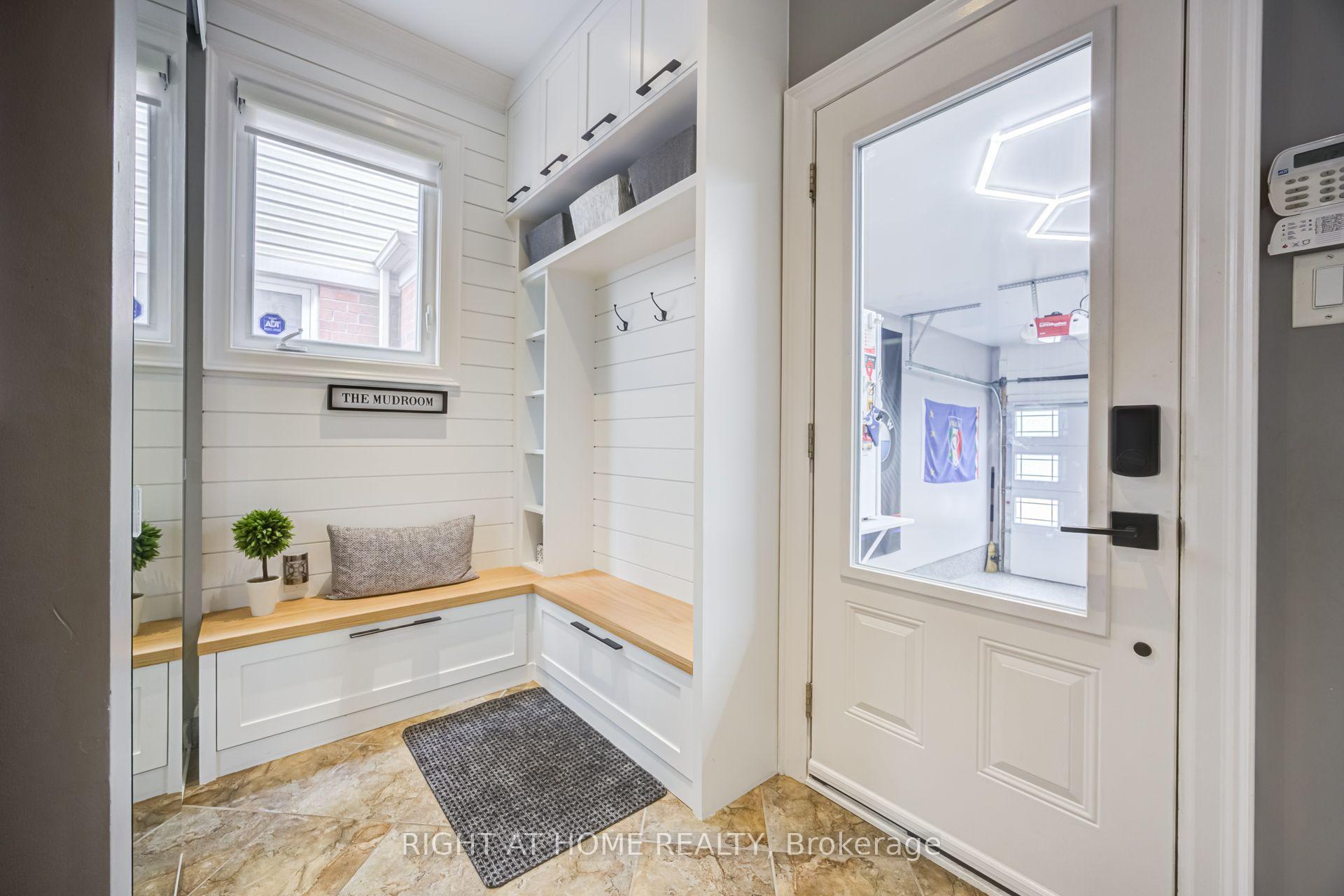 Photo 20 of 192 Robirwin Street, Whitchurch-Stouffville, Stouffville — HOMEH