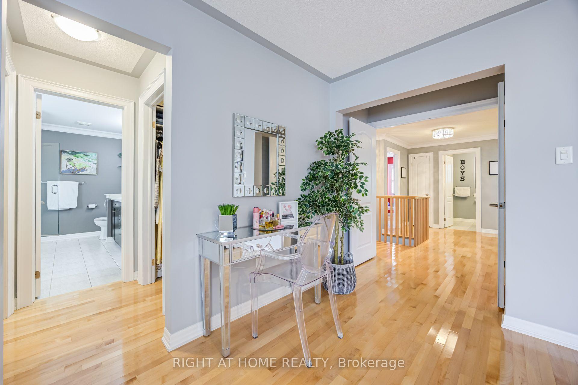 Photo 24 of 192 Robirwin Street, Whitchurch-Stouffville, Stouffville — HOMEH
