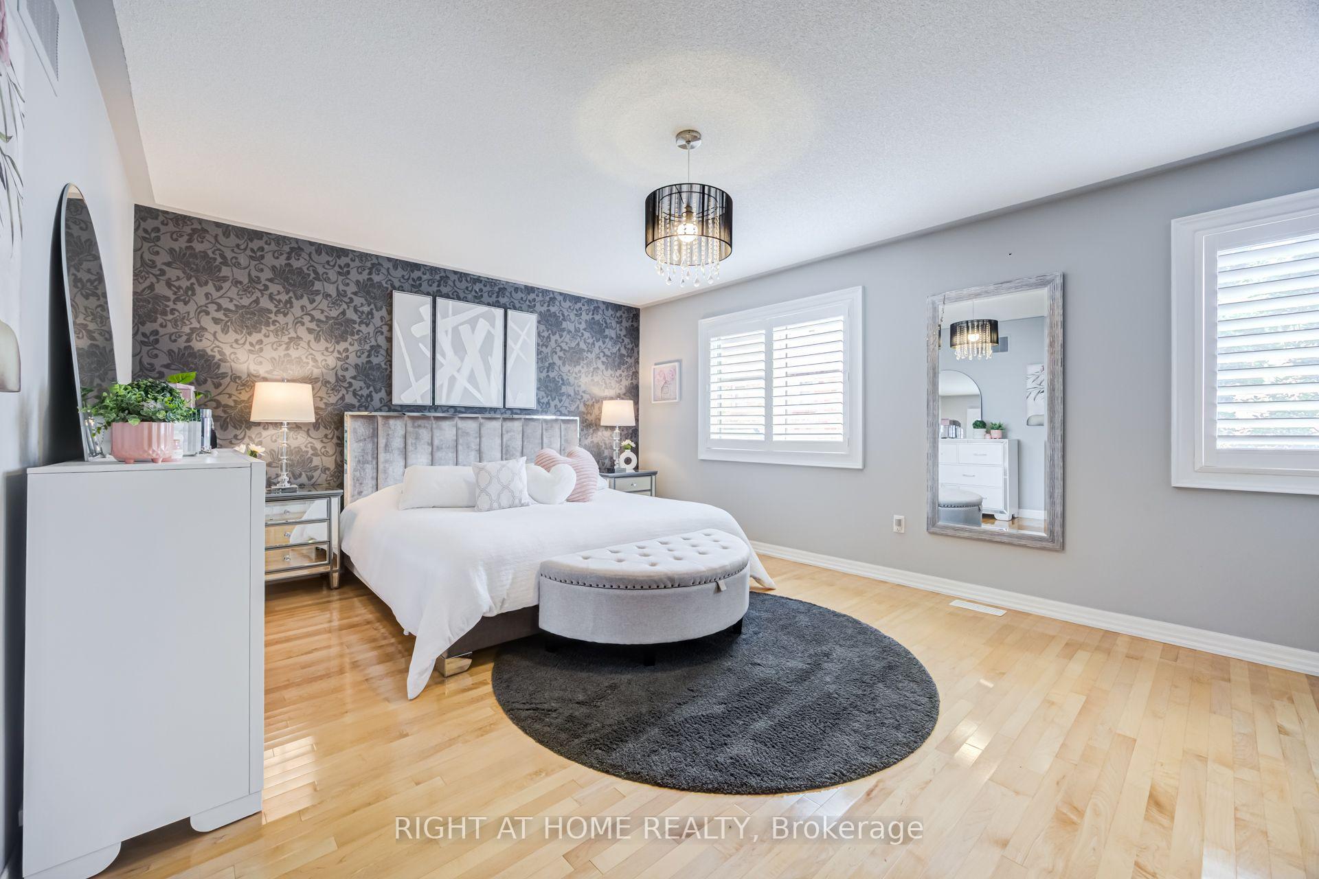 Photo 25 of 192 Robirwin Street, Whitchurch-Stouffville, Stouffville — HOMEH