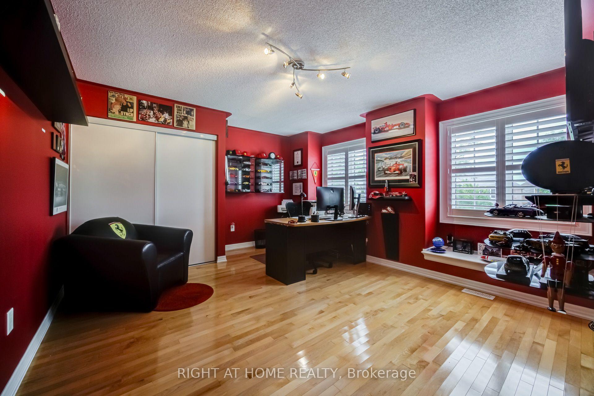 Photo 31 of 192 Robirwin Street, Whitchurch-Stouffville, Stouffville — HOMEH