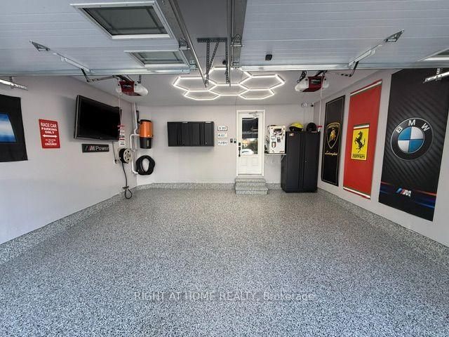 Photo 41 of 192 Robirwin Street, Whitchurch-Stouffville, Stouffville — HOMEH