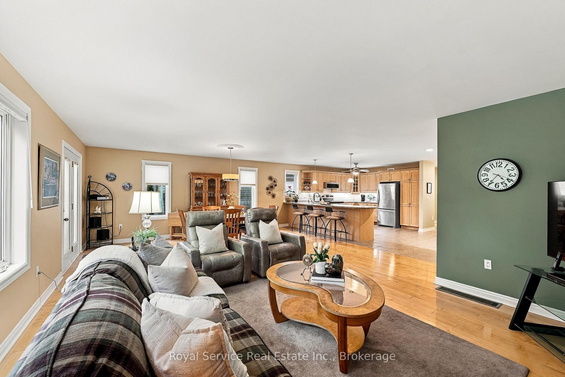 Photo 16 of 122 Mills Road, Brighton — HOMEH