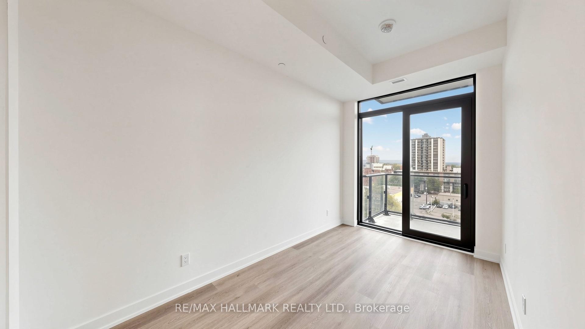 Photo 10 of Unit 719, 101 John Street N, Hamilton, Beasley — HOMEH